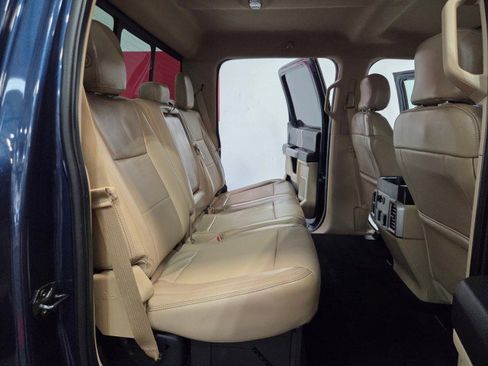 Used 2017 Ford F250 Lariat w/ Chrome Package image 10