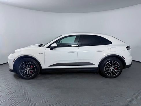Used 2025 Porsche Macan 4S Electric AWD/4WD image 2