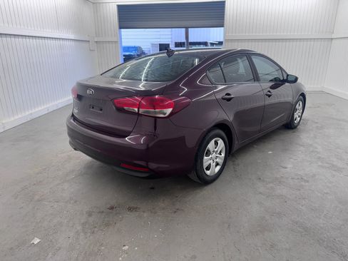 Used 2018 Kia Forte LX image 5