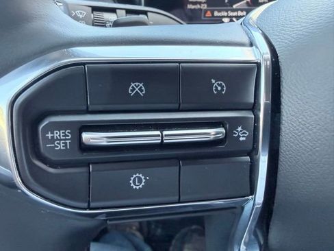 Certified 2025 GMC Acadia Elevation FWD image 29