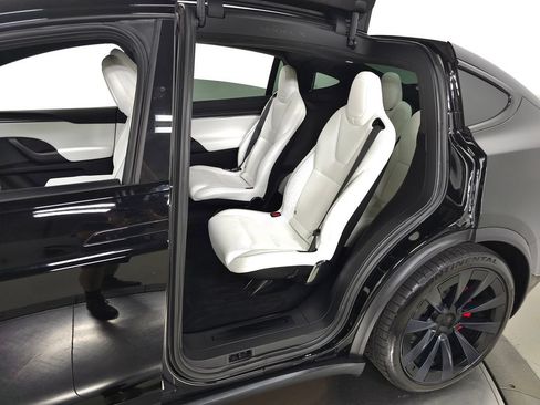 Used 2023 Tesla Model X Plaid AWD/4WD image 38