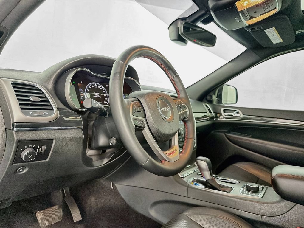 Used 2018 Jeep Grand Cherokee Trailhawk w/ Trailhawk Luxury Group AWD/4WD image 11