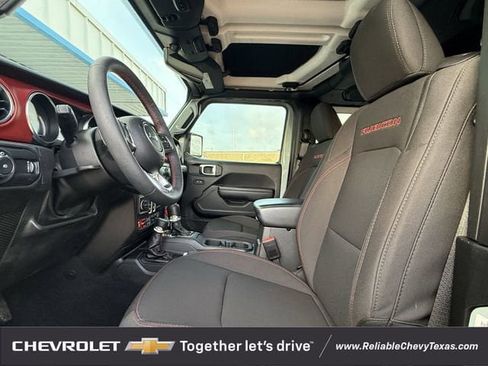 Used 2023 Jeep Wrangler Rubicon w/ LED Lighting Group AWD/4WD image 29