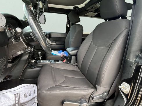 Used 2016 Jeep Wrangler Sport image 15