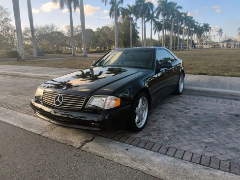 Used 2002 Mercedes-Benz SL 500 image 2