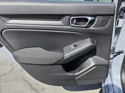 Used 2022 Honda Civic Sport image 24