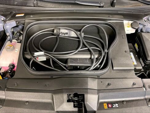 Used 2025 Hyundai Ioniq 6 SEL RWD image 9