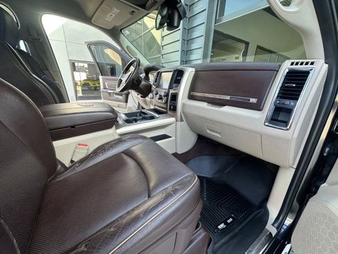 Used 2017 RAM 1500 Laramie Longhorn image 16