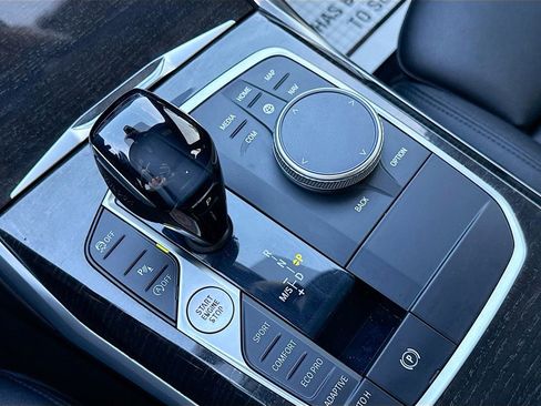 Used 2021 BMW 330i 330i w/ M Sport Package image 28