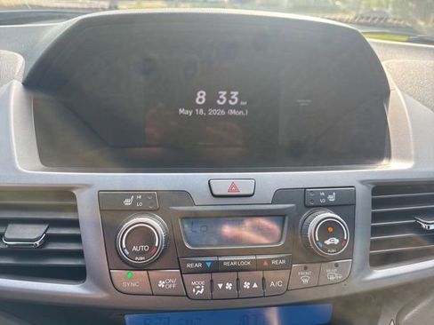 Used 2011 Honda Odyssey Touring image 30