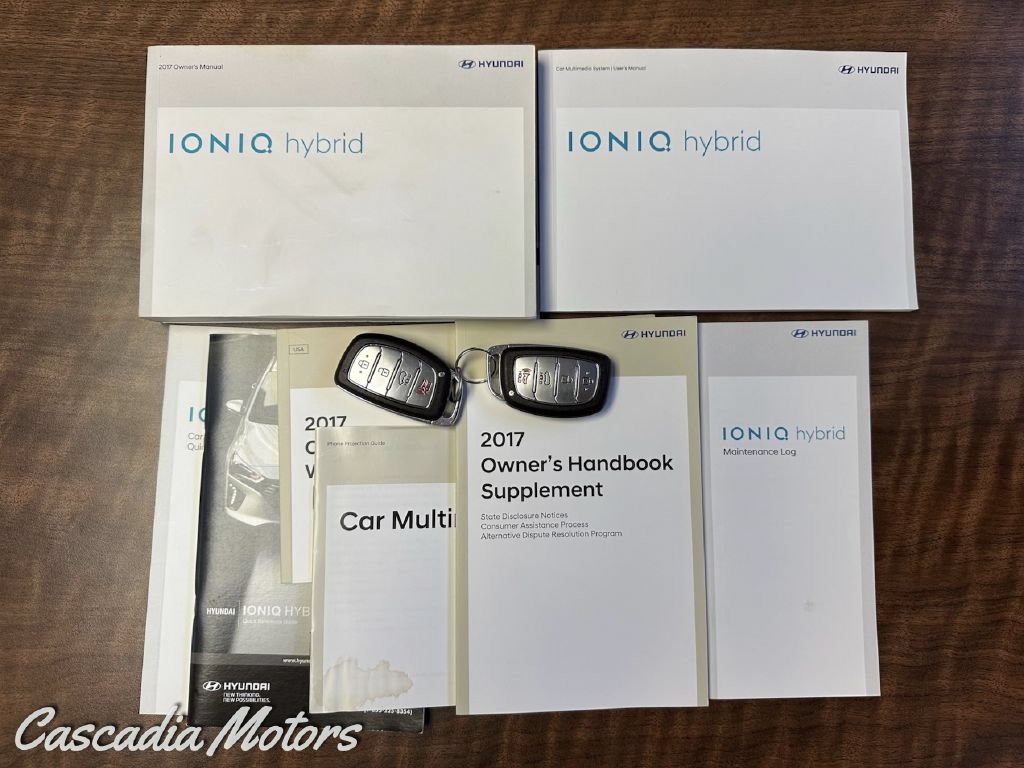 Used 2017 Hyundai Ioniq SEL FWD image 2