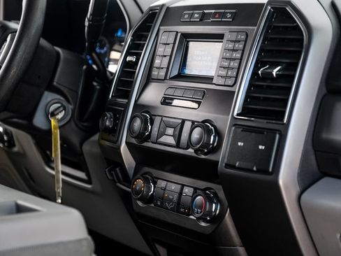 Used 2019 Ford F250 XLT w/ XLT Value Package AWD/4WD image 17