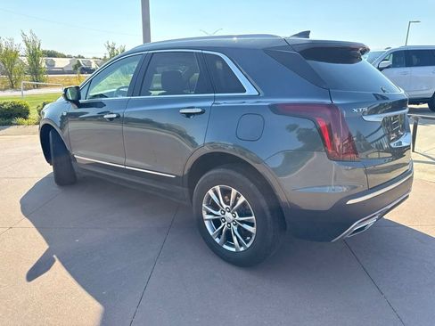 Used 2021 Cadillac XT5 Premium Luxury FWD image 5