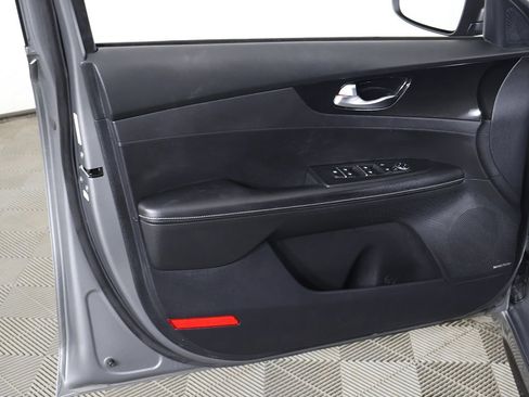 Used 2022 Kia Forte GT-Line w/ GT-Line Premium Package image 23