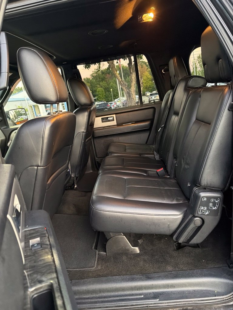 Used 2017 Ford Expedition EL Limited w/ Equipment Group 301A AWD/4WD image 12
