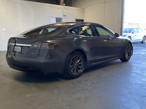 Used 2018 Tesla Model S 75D image 4