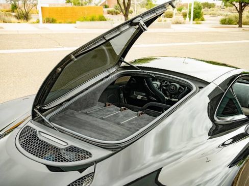 Used 2017 McLaren 570S RWD image 33