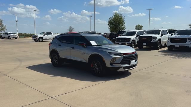 Used 2024 Chevrolet Blazer LT w/ Redline Edition FWD image 2