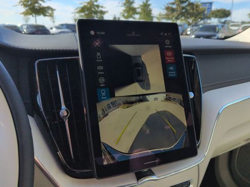 New 2026 Volvo XC60 B5 Ultra w/ Protection Package Premier image 19