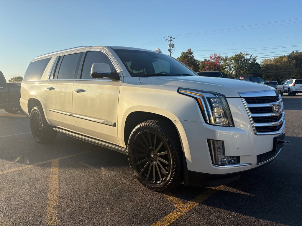 Used 2015 Cadillac Escalade ESV Premium AWD/4WD image 4
