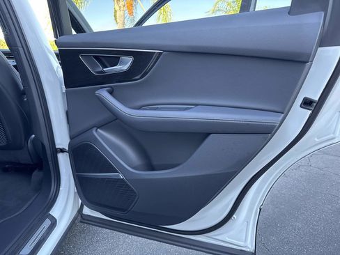 Used 2025 Audi Q7 3.0T Premium Plus image 47