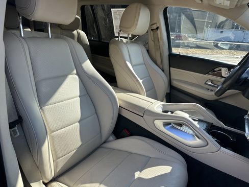 Used 2020 Mercedes-Benz GLS 450 4MATIC image 29