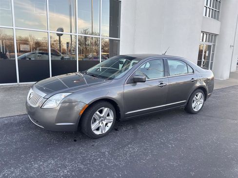 Used 2010 Mercury Milan image 2