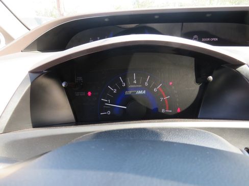 Used 2012 Honda Civic Hybrid Sedan image 12