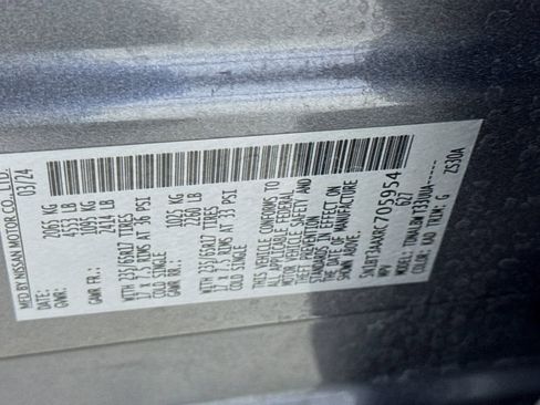 Used 2024 Nissan Rogue S FWD image 40