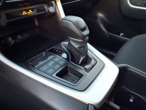 Certified 2025 Toyota RAV4 LE image 15