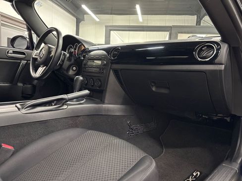 Used 2008 MAZDA MX-5 Miata Sport image 53