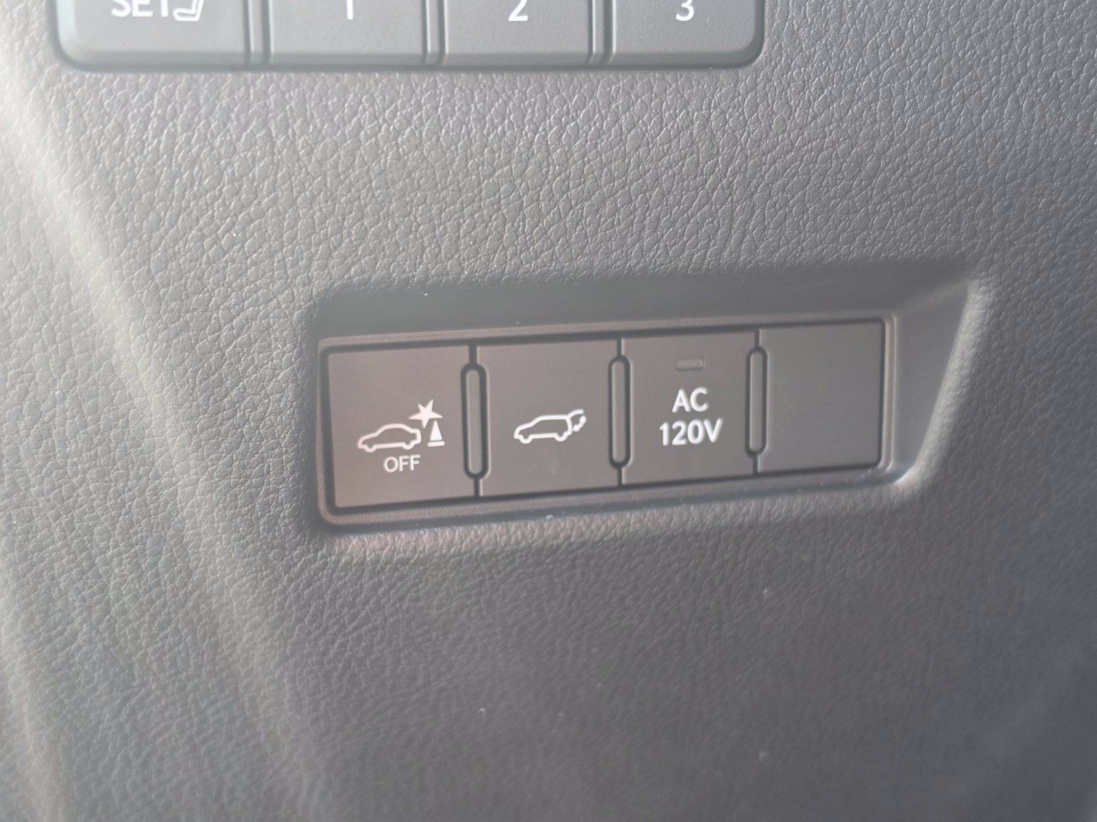 Used 2026 Lexus GX 550 w/ Accessory Package (2T) AWD/4WD image 12