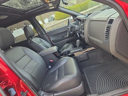Used 2008 Ford Escape Limited image 25