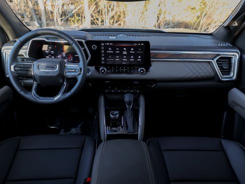 New 2026 GMC Canyon Denali image 19