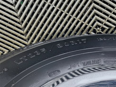 Used 2024 RAM 3500 Tradesman w/ Chrome Appearance Group image 29