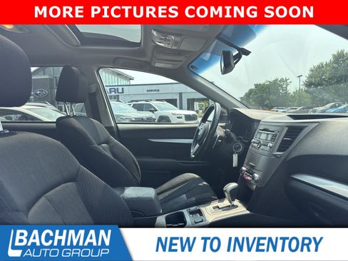 Used 2011 Subaru Outback 2.5i Premium AWD/4WD image 4