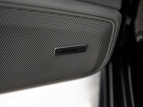 Certified 2017 Porsche Panamera image 19