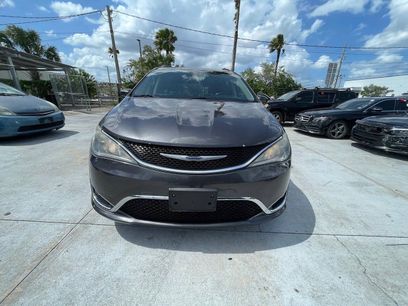 Used 2018 Chrysler Pacifica Touring-L