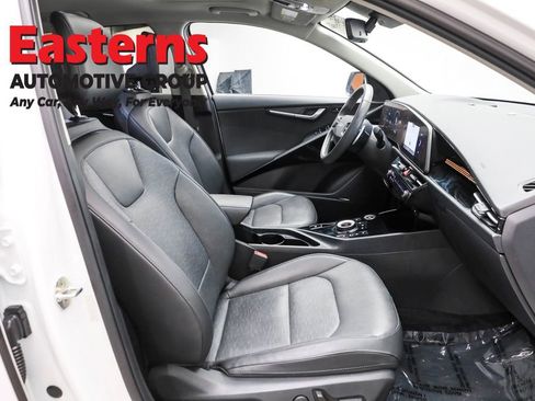 Used 2023 Kia Niro Wave FWD image 25