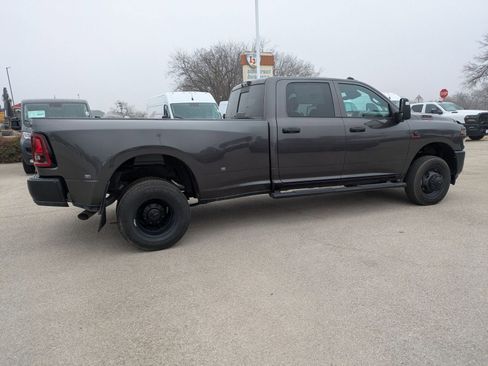 New 2026 RAM 3500 Tradesman AWD/4WD image 6