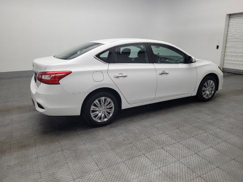 Used 2018 Nissan Sentra S image 10