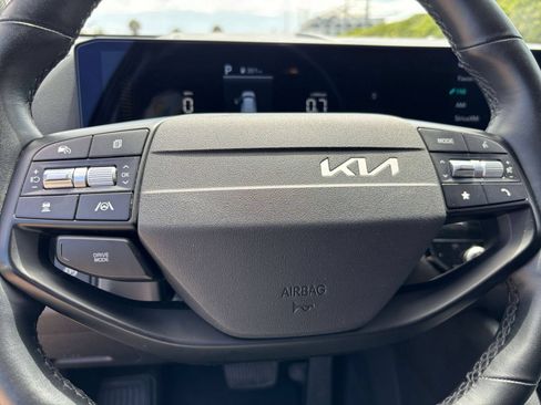 Used 2026 Kia Sportage LX FWD image 23
