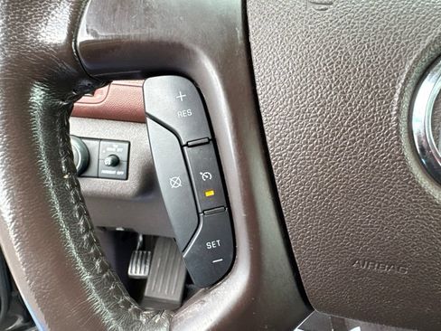 Used 2014 Buick Enclave Leather w/ Trailering Provision Package FWD image 17
