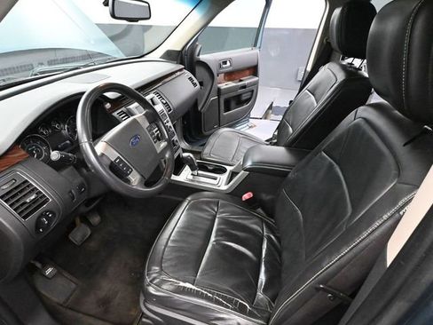 Used 2010 Ford Flex SEL image 24
