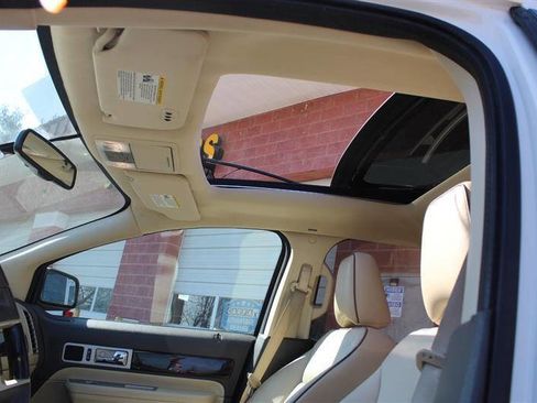 Used 2008 Lincoln MKX AWD image 17