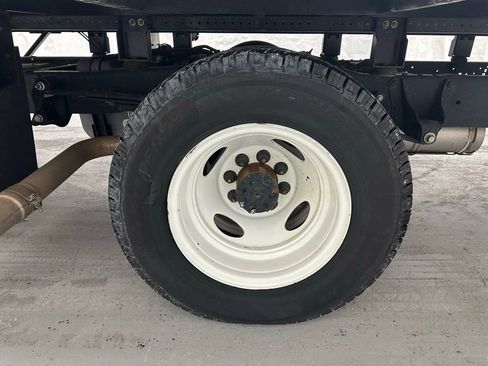 Used 2024 Ford E-350 and Econoline 350 Super Duty image 47