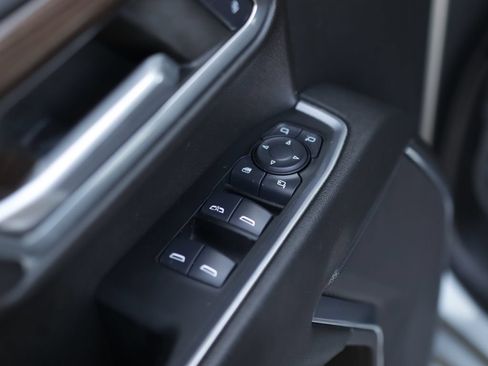 Used 2024 Chevrolet Silverado 2500 LT AWD/4WD image 24
