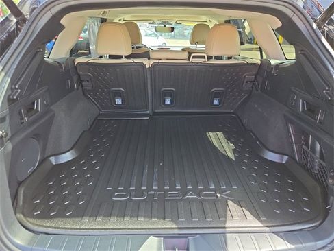 Used 2024 Subaru Outback Limited image 24