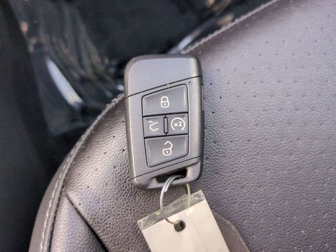 Used 2019 Volkswagen Tiguan SEL Premium R-Line FWD image 29
