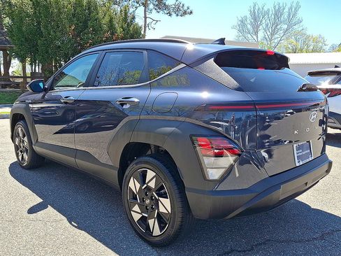 Certified 2024 Hyundai Kona SEL AWD/4WD image 19